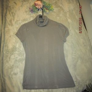 Gray short sleeved turtleneck